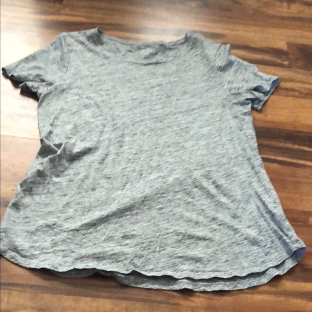 NWOT Old Navy everywhere t shirt